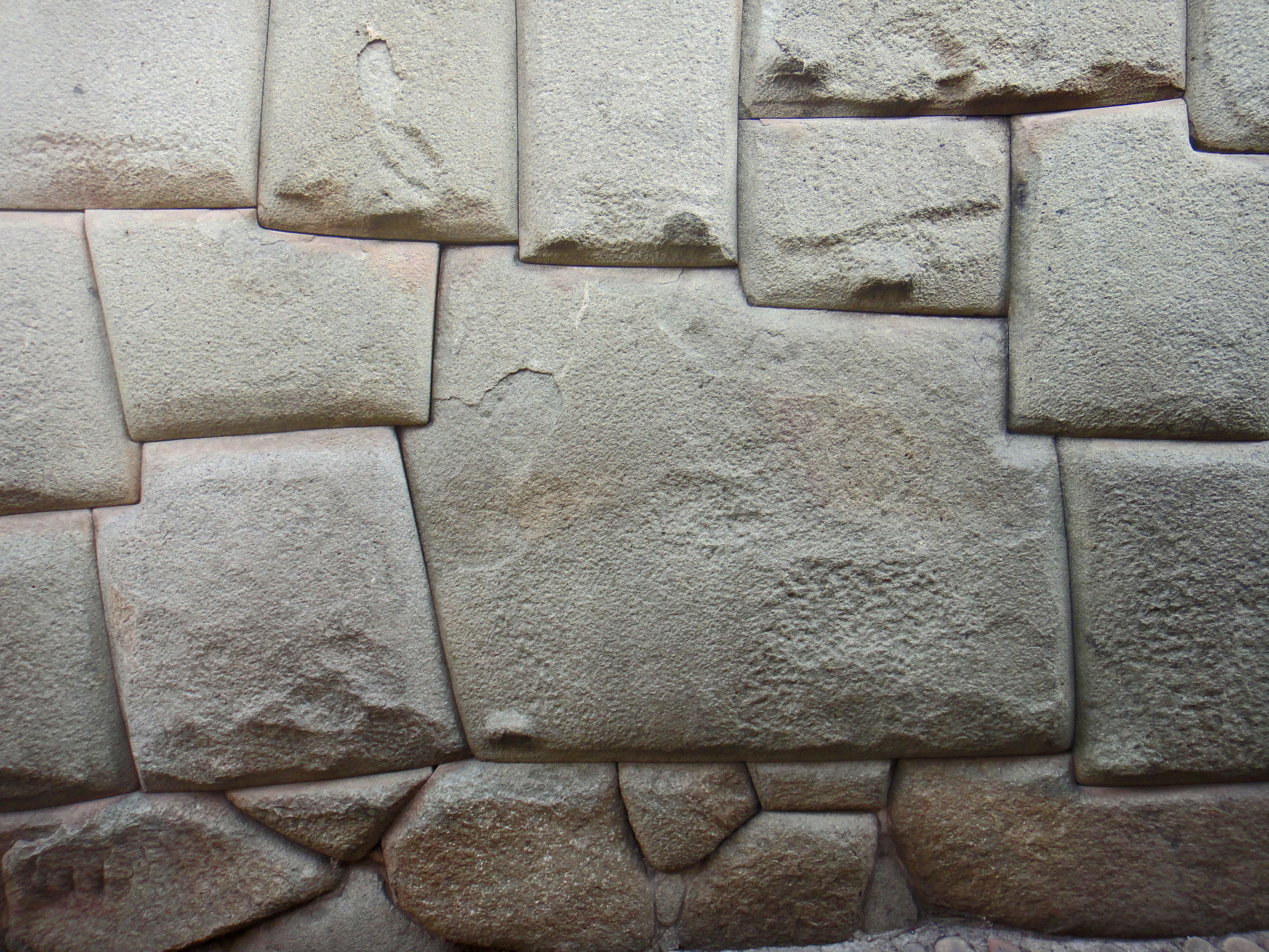 external image 12-sided-inca-stone.jpg